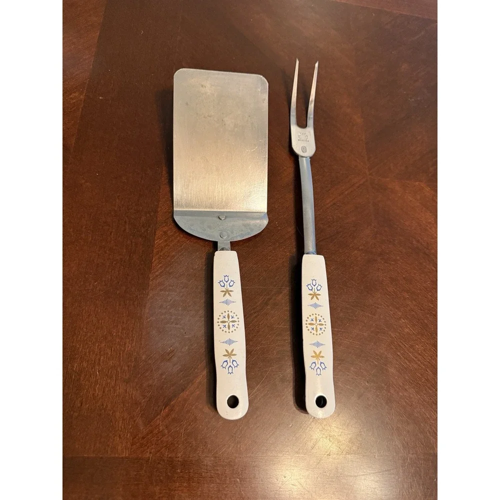 Vintage Ekco Spatula & Fork BBQ Set White Blue Gold Tulip Retro Kitchen Tool USA